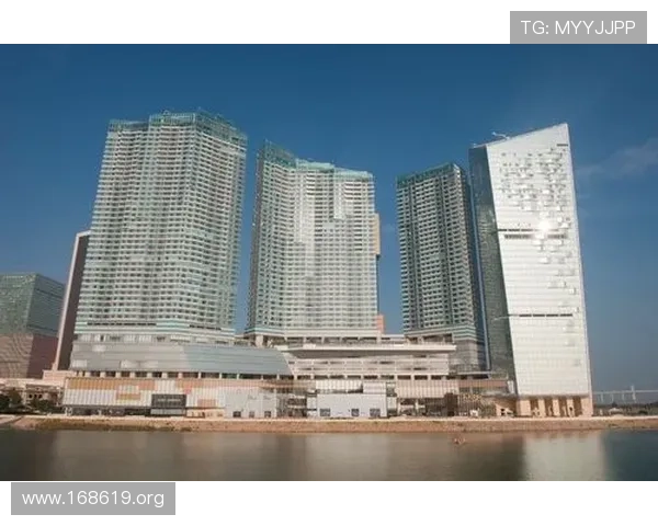 澳门壹号湖畔：奢华生活与自然景观的完美融合